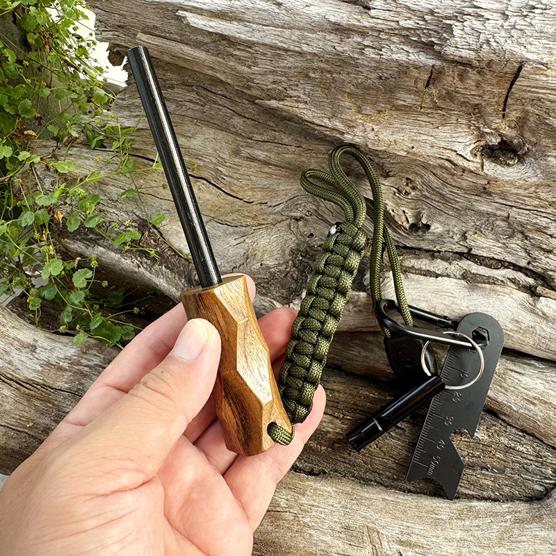 أداة إشعال النار الجديدة للاست - مراجعة Fire Starting Kit وسعره
