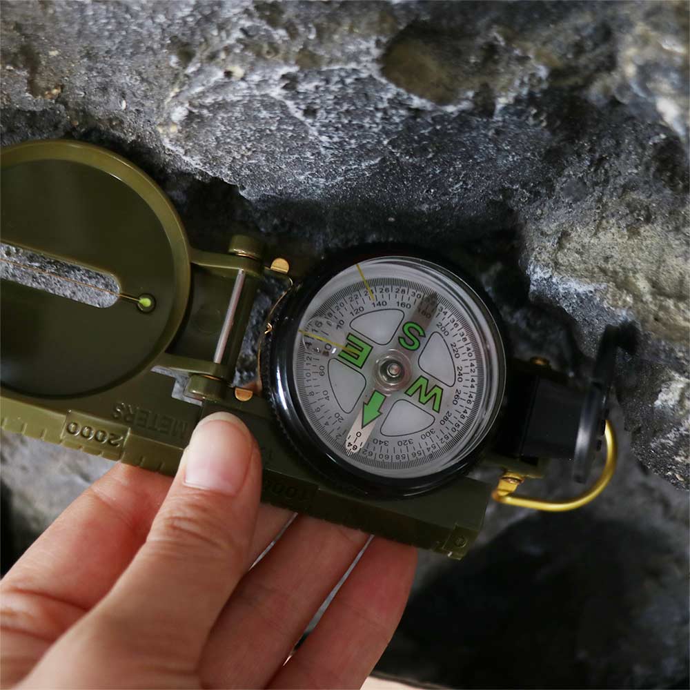 بوصلة احترافية مقاومة للماء، ه - مراجعة Compass Lensatic وسعره